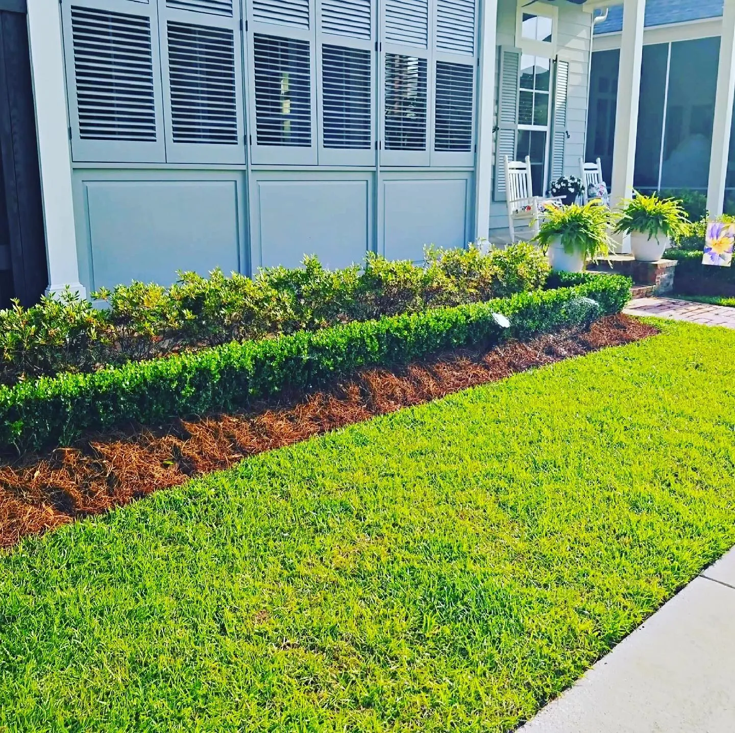 How to Make Your Small Yard Feel Larger with Smart Landscaping in Lafayette, LA