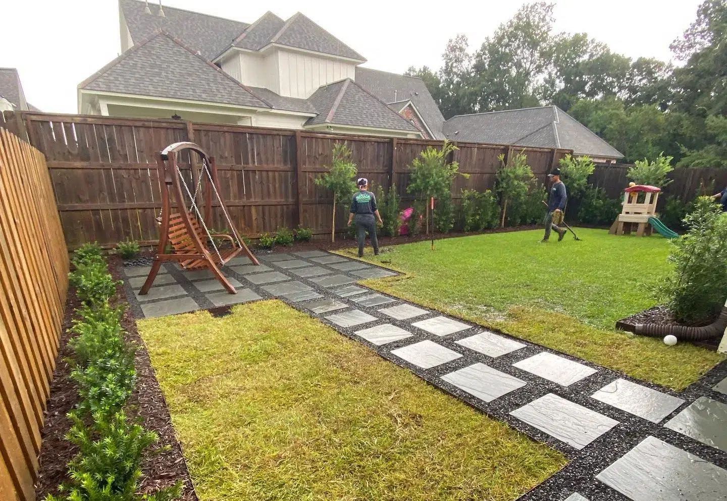 Water Needs Comparison Lawn vs. Native Plants 5 Landscaping Choices That Save Water Without Losing Beauty in Village St. George, LA