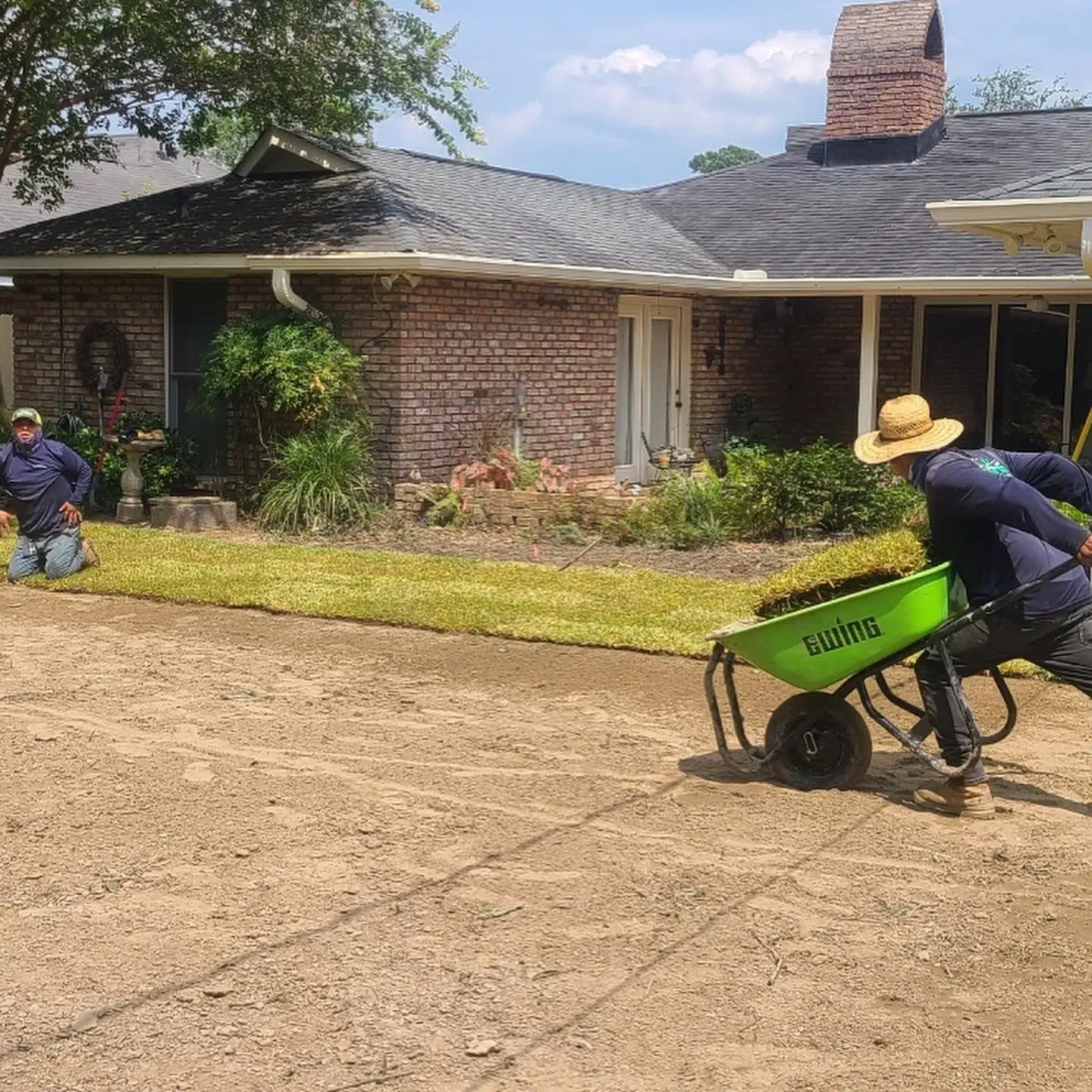 Organic Lawn Care vs Chemical Treatments Which Is More Effective Long-Term in St. George, LA_ Organic Lawn Care vs Chemical Treatments Which Is More Effective Long-Term in St. George, LA_